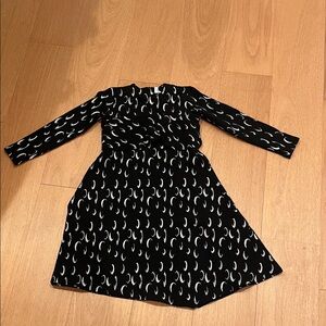 Chic Black and White Kids Long Sleeve Dress